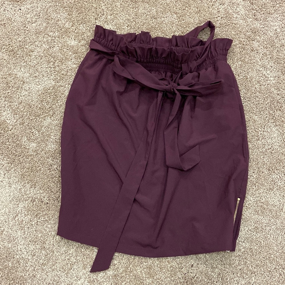 Albion fit maroon skirt. Size XL. NWOT.
